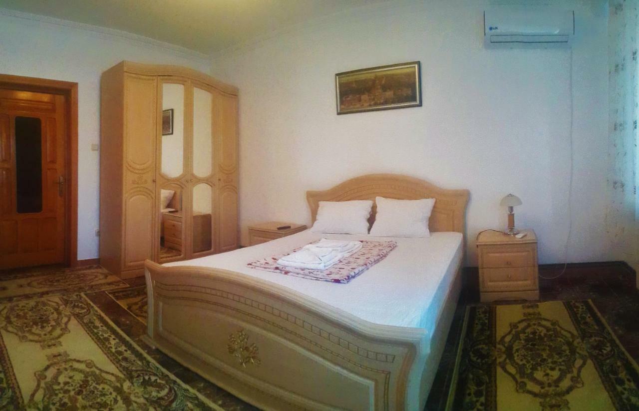 Vila Cornea Apartment คอนสตันซา ภายนอก รูปภาพ